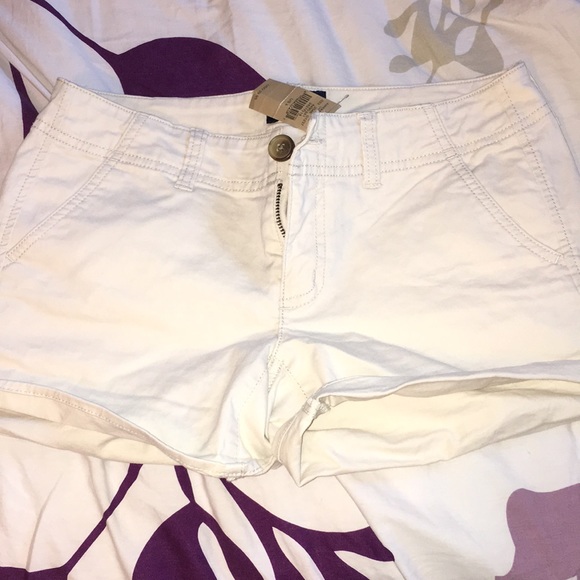 American eagle tan shortie shorts size 4 - Picture 1 of 3